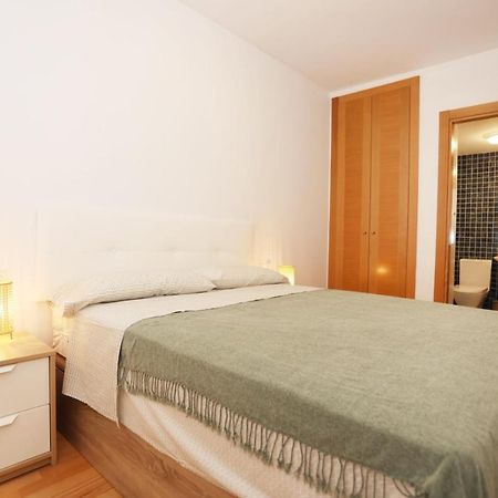 Casa Fenicia - Cosy Apartment With Free Private Parking Malaga Bagian luar foto