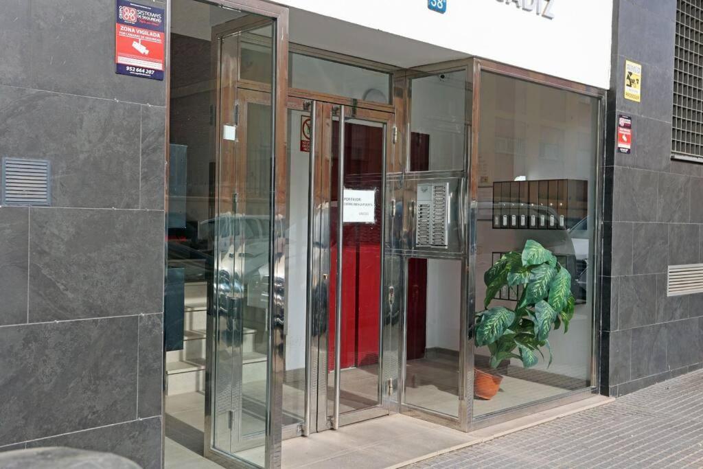 Casa Fenicia - Cosy Apartment With Free Private Parking Malaga Bagian luar foto