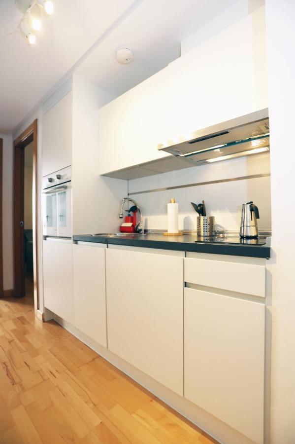 Casa Fenicia - Cosy Apartment With Free Private Parking Malaga Bagian luar foto
