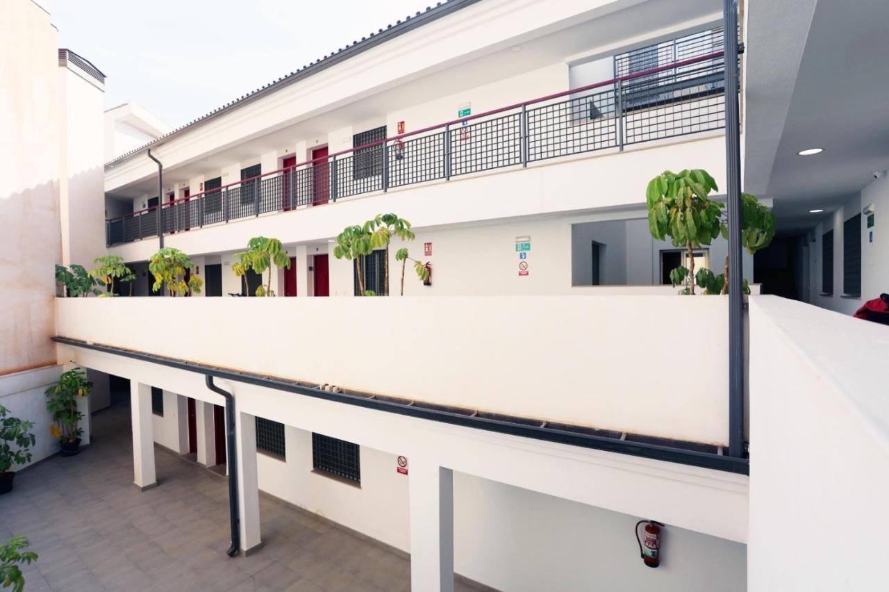 Casa Fenicia - Cosy Apartment With Free Private Parking Malaga Bagian luar foto
