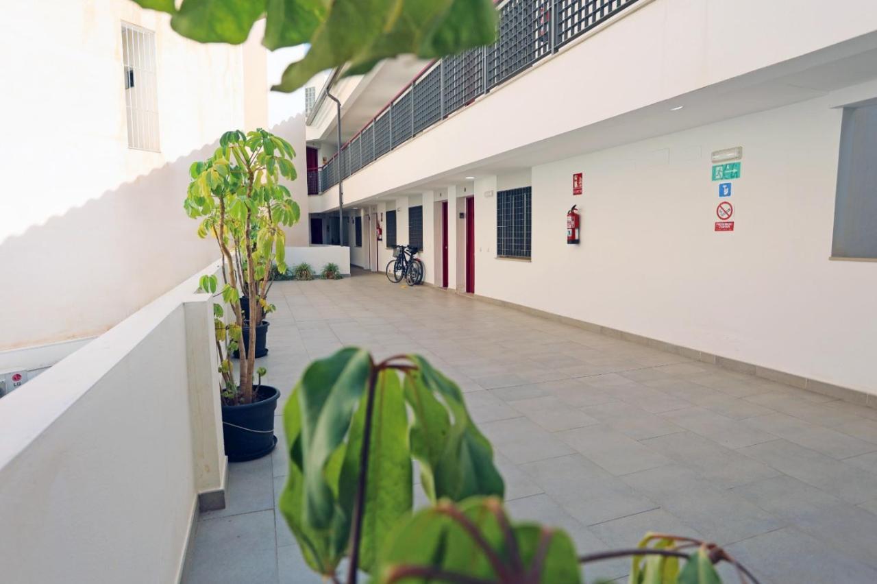 Casa Fenicia - Cosy Apartment With Free Private Parking Malaga Bagian luar foto